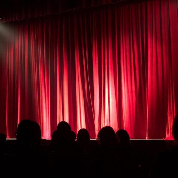 cours de théâtre scène deuxième année paris adulte avancé comédien acteur coaching cinéma classe école stage formation professeur Éveil de l'Acteur